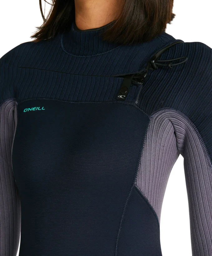 Womens-Hyperfreak-3-2-Steamer-Chest-Zip-Wetsuit-Abyss-Dusk_5348_02_720x