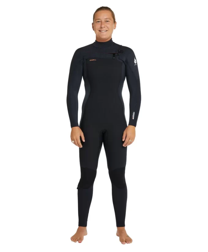 womens-hyperfreak-fire-4-3mm-steamer-chest-zip-wetsuit_5520oa-a00_02_720x