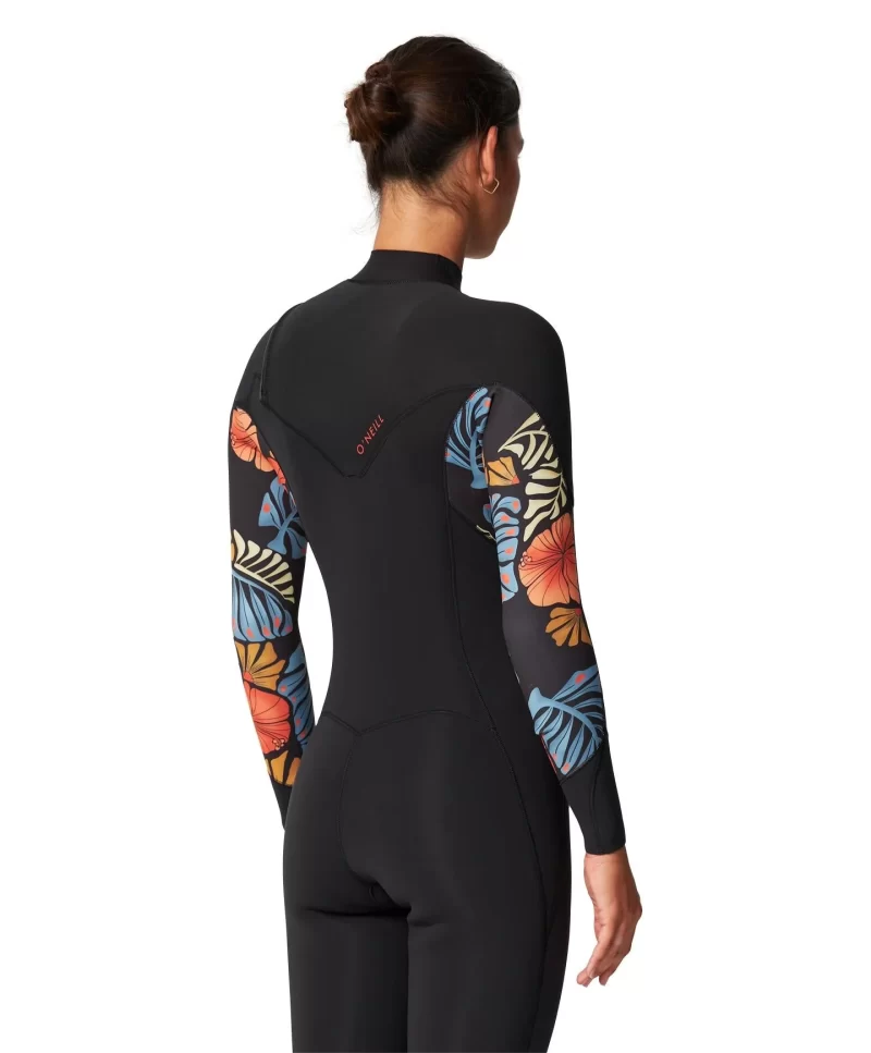 womens-bahia-3-2mm-steamer-chest-zip-wetsuit-vintage-aloha_wsm4c4wa_vtal_05_becc7671-eb2f-402e-9c02-b9b0ba944651