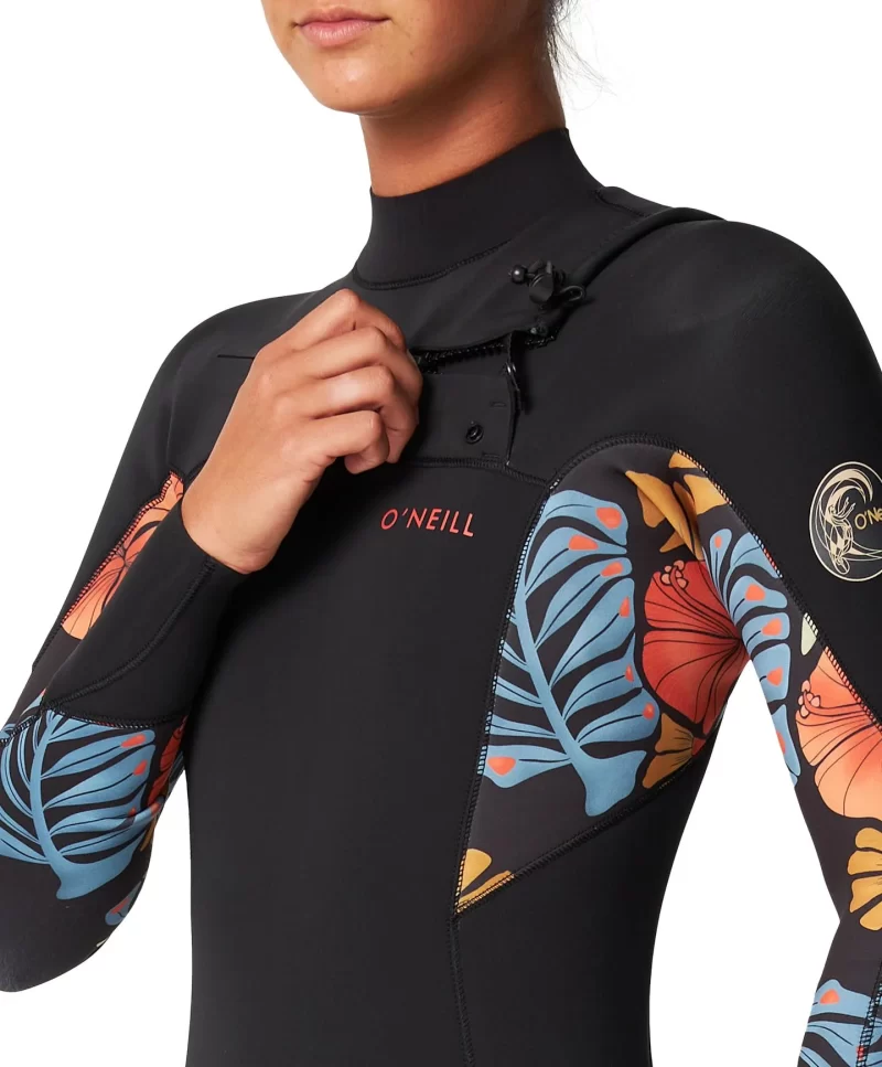 womens-bahia-3-2mm-steamer-chest-zip-wetsuit-vintage-aloha_wsm4c4wa_vtal_07_0851c89e-ae28-4a8d-807c-502b5cb7b435